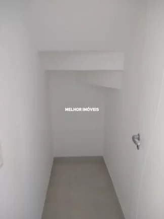 Imagem Casa Sobrado à Venda com 03 Suítes em Balneário Camboriú - SC