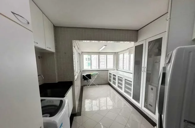 Imagem Cobertura Duplex com 5 dormitórios sendo 4 suítes e 4 vagas de garagem em Balneário Camboriú