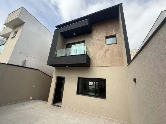 Imagem Casa à Venda com Piscina e Salão de Lazer no Portal dos Ipês - Cajamar/SP