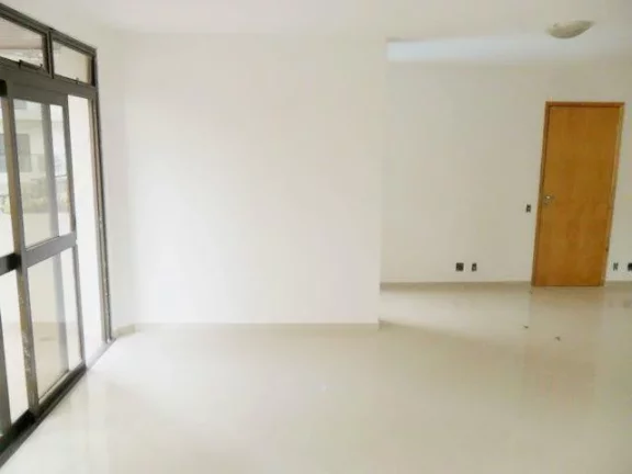 Imagem Praia de Pitangueiras, Local Nobre, Alto Padrão, Lazer Total, 2 Garagens, 145 m² úteis, Próximo ao Mar, Reformado.