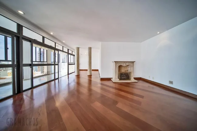 Imagem Apartamento para Alugar | 3 suítes e 3 vagas no Paraíso