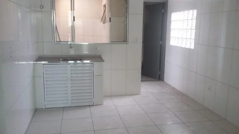 Imagem Kitnet com 1 dormitório para alugar, 50 m² por R$ 1.267,00/mês - Jardim São Luís - Suzano/SP