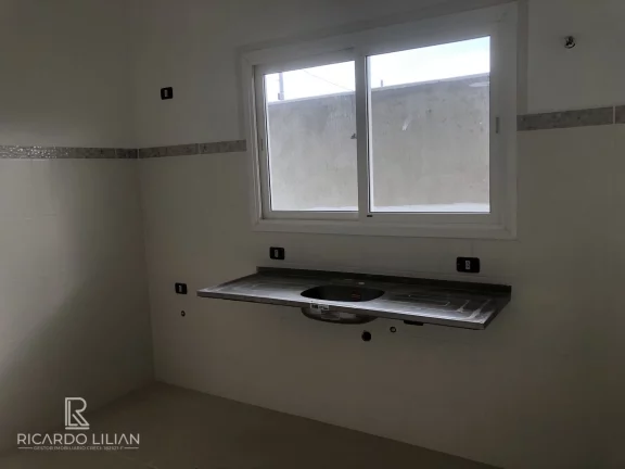 Imagem Casa térrea de condominio com 3 dormitórios sendo uma suite, duas vagas e quintal - A VENDA!!!