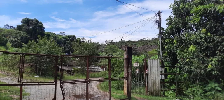 Imagem ÁREA/TERRENO PARA CONSTRUÇÃO DE PRÉDIO E PAVILHÃO\GALPÃO BEM NA DIVISA SANTO ANDRE MAUÁ