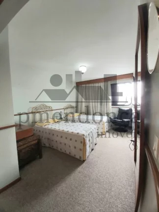 Imagem Apartamento na Rua Monte Alegre com 4 quartos (2 suítes) e 3 vagas, 266m²