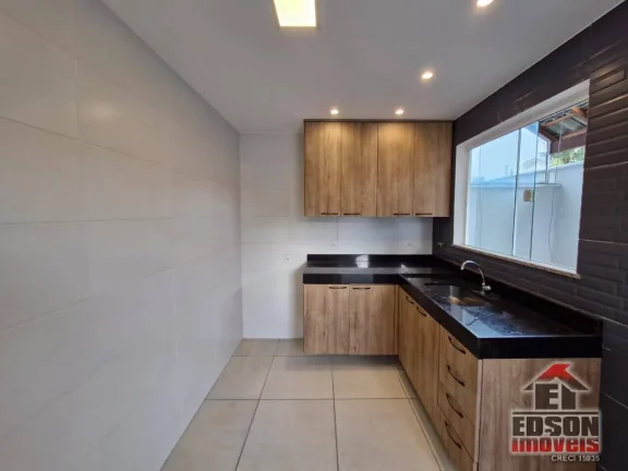 Imagem Casa Duplex em Condomínio no Barroco em Itaipuaçu