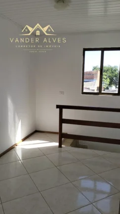 Imagem Imperdível casa para venda ou locação em Foz do Iguaçu-PR, 4 quartos, 1 suite, 2 salas, 2 banheiros, 3 vagas de garagem.