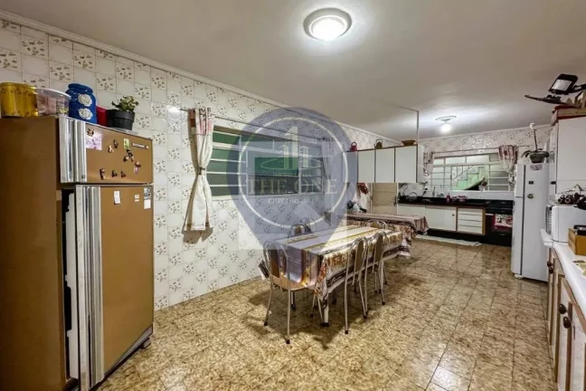 Imagem Casa de 3 quartos com suíte e 3 vagas na Vila Dom Pedro II, São Paulo-SP: confira essa oportunidade!