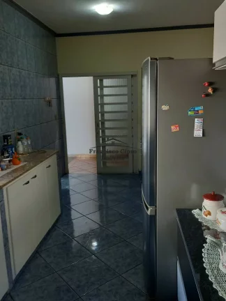 Imagem Casa à venda no bairro Parque do Sol - Guaratinguetá/SP