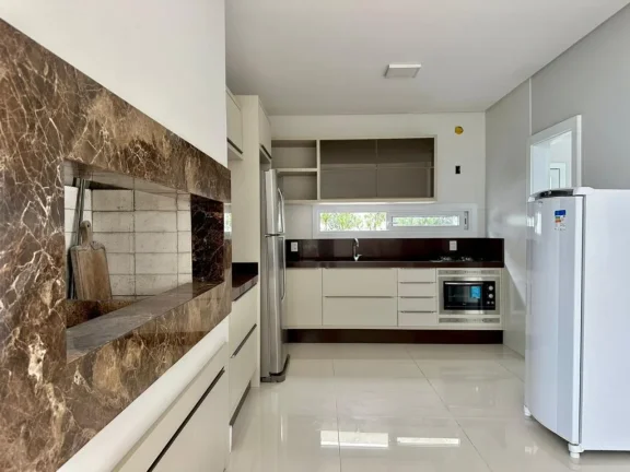Imagem Casa em Condominio 4 Dormitórios - Bairro Arco Iris