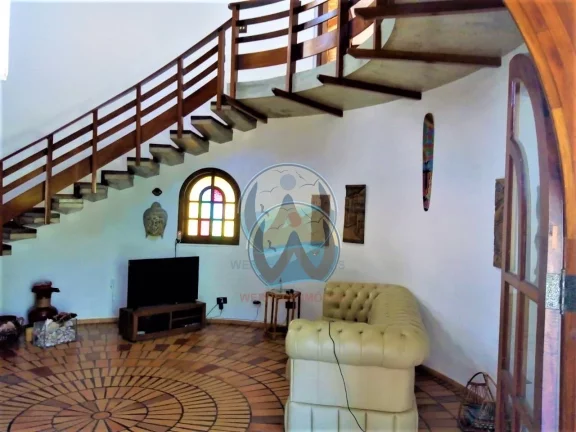Imagem Casa de Luxo à Venda em Ubatuba-SP, Bairro Lázaro: 5 Quartos, 4 Suítes, 292m² - Imperdível!