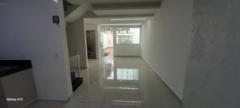 Imagem Casa para Locação em Santa Amélia BH, 3 Quartos, 105m²