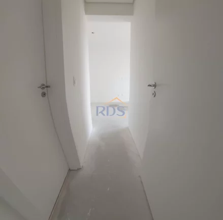 Imagem Vende excelente apartamento novo no contrapiso de 98m², com 2 suítes e 2 vagas no Paraíso