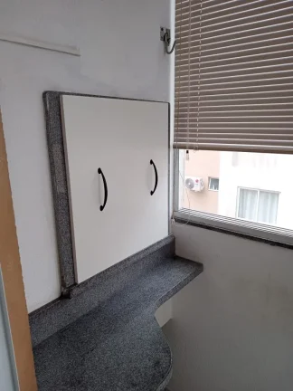 Imagem Apartamento semi-mobiliado à venda próximo às praias de Canasvieiras