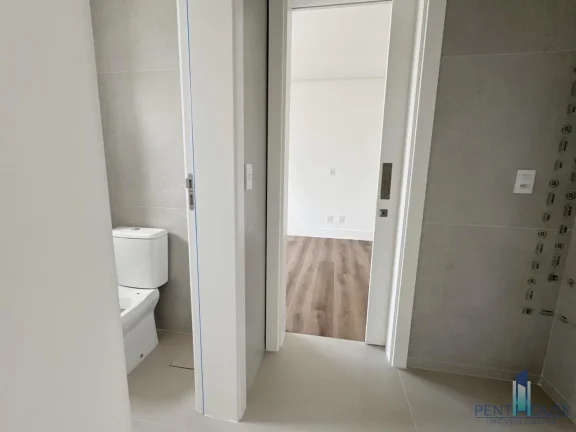 Imagem Apartamento Zona Central para Venda em Balneário Camboriú, CENTRO, 4 dormitórios, 2 suítes, 4 banheiros, 3 vagas