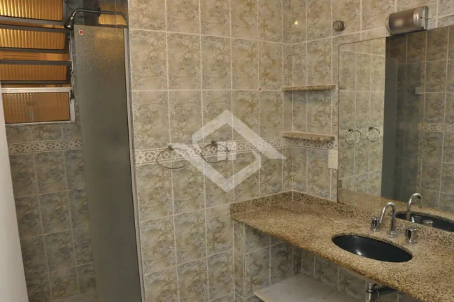 Imagem Apartamento Reformado à Venda em Copacabana: 3 Quartos, 100 m²