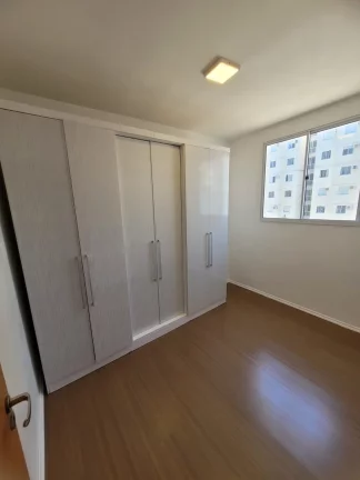 Imagem Lindo Apartamento de 2 quartos em Novo Hamburgo com móveis Planejado e sacada com churrasqueira.