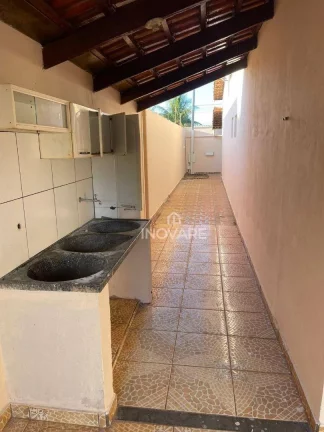 Imagem Casa com 3 dormitórios à venda, 159 m² por R$ 300.000,00 - Setor Primavera - Araporã/MG