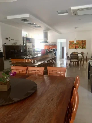 Imagem Linda casa com estilo contemporâneo, bem próxima do clube no Alphaville Campinas. Lindo projeto co...