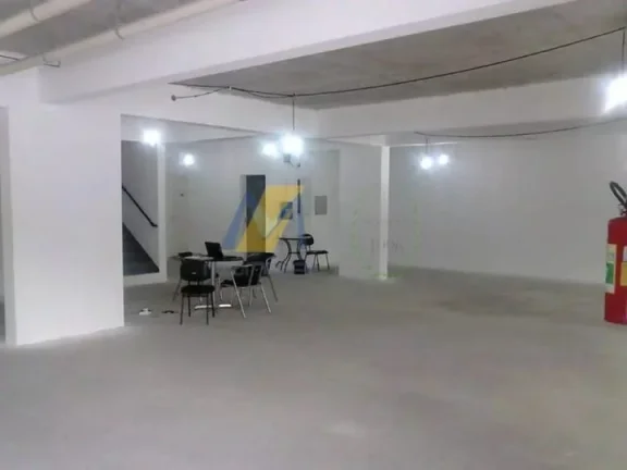 Imagem Salão Térreo para Alugar com 272m² e 6 vagas!!!