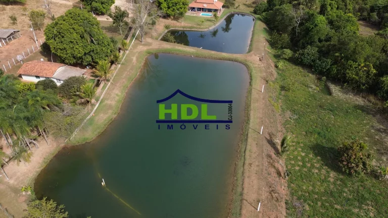 Imagem Chácara Exclusiva Riquíssima d´água em Hidrolândia/GO