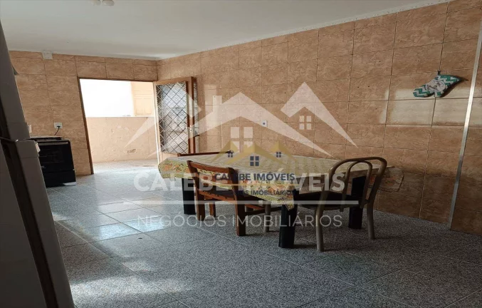 Imagem Casa com Quintal grande e Garagem para 2 Carros em Tatuí Interior de SP