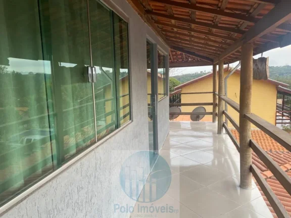 Imagem Sobrado em Condomínio Pontal do Lago, R$ 650.000 em Delfinópolis - MG, 3 dormitórios sendo 1 suíte