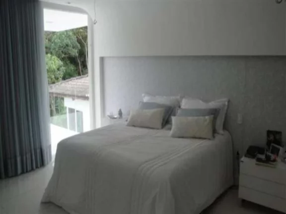 Imagem A 5ª Avenida Imóveis selecionou essa charmosa casa em Alphaville Salvador I, 4 suítes com 596m² de área construída: por R$4.990.000,00
