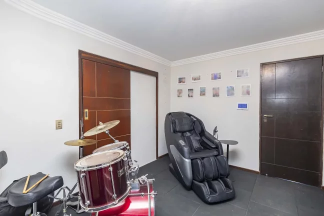 Imagem Casa Residencial de 4 quartos no bairro Ahú