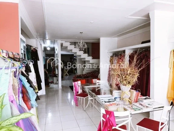 Imagem Venda , salão comercial , bairro Castelo em Campinas !!!
Zoneamento ZC 2
Frente de 10,00 metros . 
...