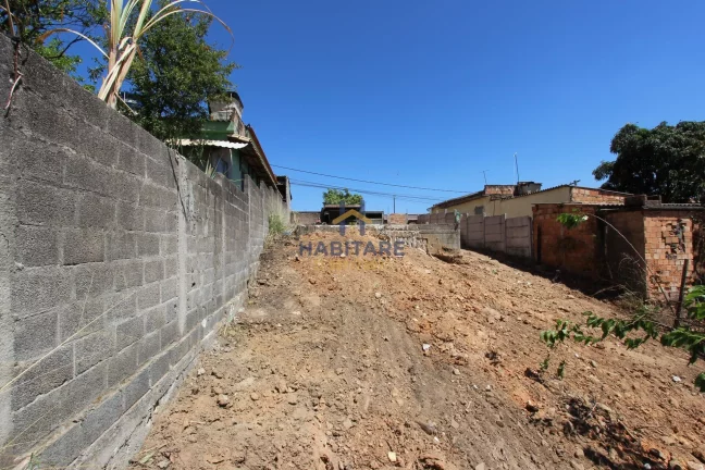 Imagem Lote Plano com fundação pronta