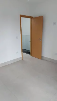 Imagem Sobrado de Alto Padrão 170 m² 3 Dormitórios 5 Vagas de Garagens