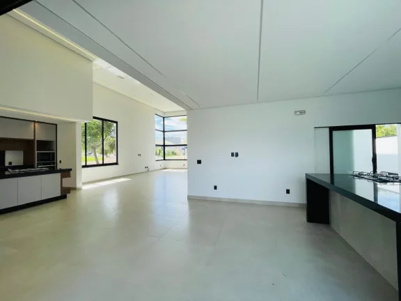 Imagem Casa com 3 Suítes à Venda, 335m² por R$ 2.400.000,00 - Condomínio Portal das Estrelas - Boituva/SP