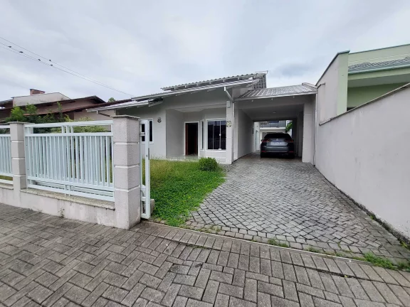 Imagem Casa com edícula independente, 5 dormitórios e garagem em terreno único em Pirabeiraba Joinville/SC