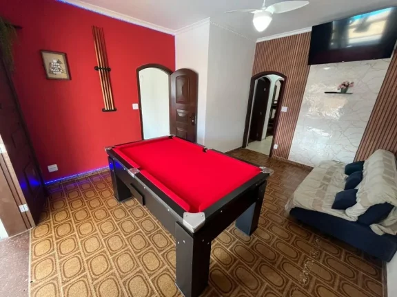 Imagem Maravilhosa Casa Isolada com Piscina na Guilhermina, Praia Grande