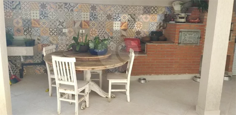 Imagem Casa à venda com 4 quartos, sendo 3 suítes, em Butantã, São Paulo - SP