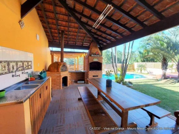 Imagem Casa à Venda com 3 quartos, 494 m² por R$ 1.470.000 Granja Viana