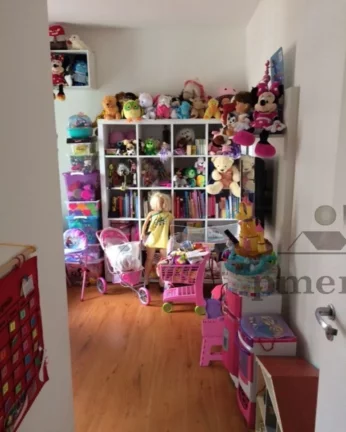 Imagem Apartamento reformado em Perdizes, andar alto com 4 quartos ( 1 suíte ) e 2 vagas, 132m².