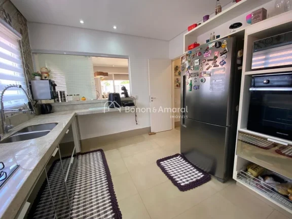 Imagem Casa à venda, com sala de estar e jantar integradas à área gourmet, piscina e terreno espaçoso. ...