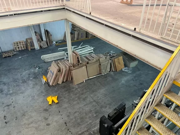 Imagem Galpão, 820 m² - venda por R$ 3.000.000 ou aluguel por R$ 20.000/mês - Vila Amorim - Suzano/SP