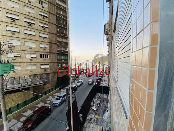 Imagem Apartamento 2 dormitórios, de frente para mar, pé na areia com 1 suíte, no bairro do José Menino em Santos por R$ 550.000,00