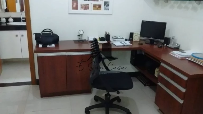 Imagem Casa de 5 Quartos, Bairro Camargos