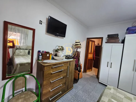 Imagem Casa - Bom Retiro - SJCampos - 03 Dormitórios (01 Suíte) - 355m²