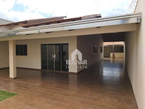 Imagem Casa com 3 dormitórios à venda, 280 m² por R$ 600.000,00 - Jardim Leonora Ll - Itumbiara/GO