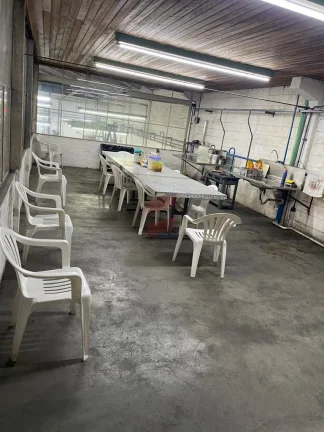Imagem BARRACÃO/GALPÃO à venda com 1200m² por R$ 2.500.000,00 no bairro Weissópolis - PINHAIS / PR