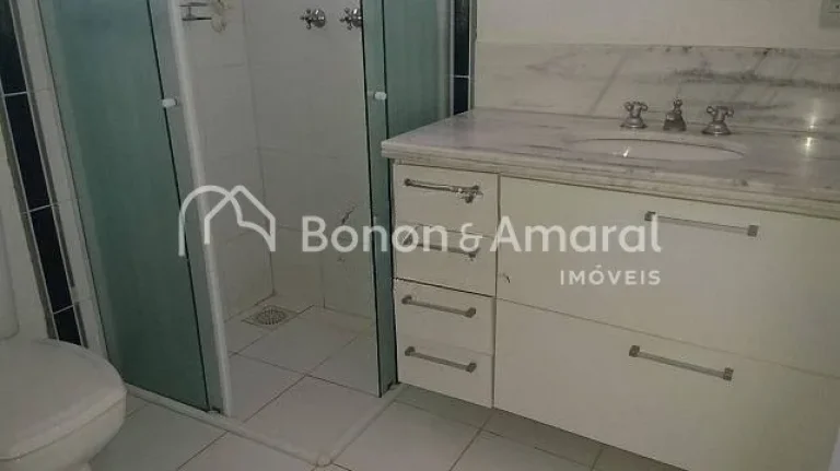 Imagem Linda casa para locação no Alphaville com 4 suítes com closet, 2 com sacada, sala de estar, sala ...