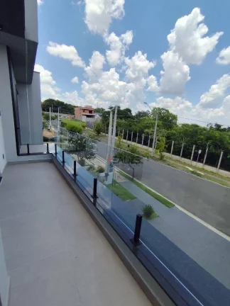 Imagem Oportunidade: Sobrado com 3 Suítes, Escritório e Amplo Quintal – A venda R$1.705.000 – Condomínio Fechado em Indaiatuba/SP