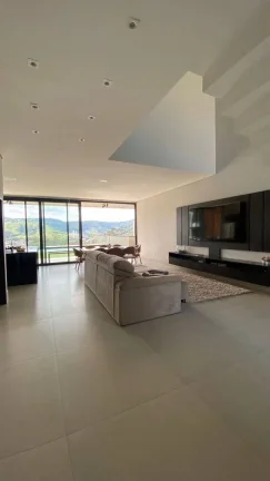 Imagem Casa com 3 quartos à venda, R$ 3.200.000 - Santana de Parnaíba/SP