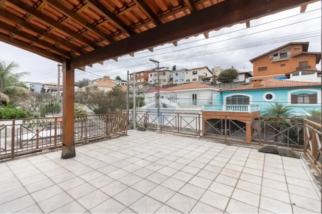 Imagem Raridade no coração da Cidade São Francisco – Sobrado espaçoso com 4 dormitórios (2 suítes)