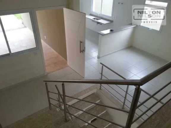 Imagem Casa com 3 dormitórios à venda, 225 m² por R$ 900.000,00 - Condomínio Vivenda das Cerejeiras - Valinhos/SP